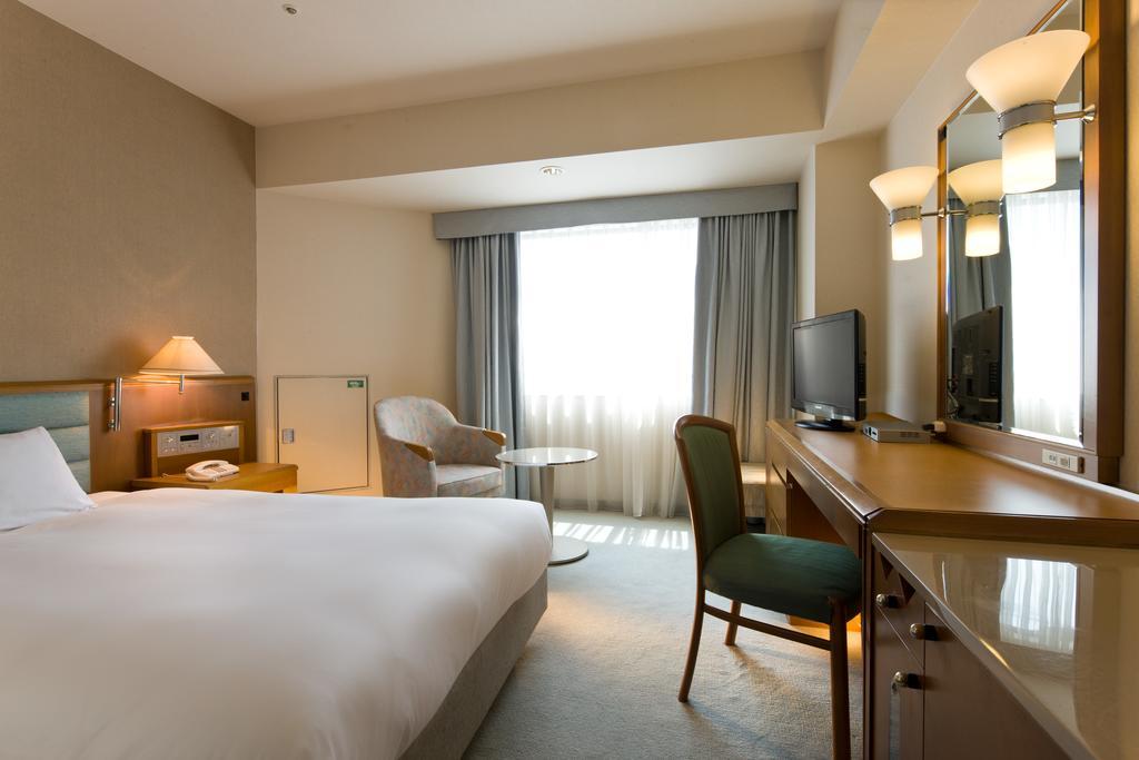 Miyako Hotel Амагасаки Екстериор снимка